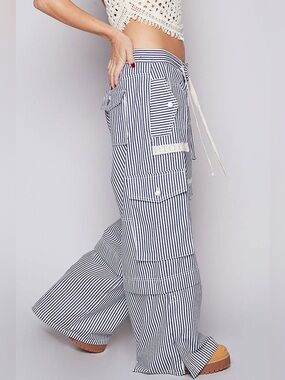 POL Denim Stripe Wide Leg Cargo Pants Blue White Stripes Size Medium